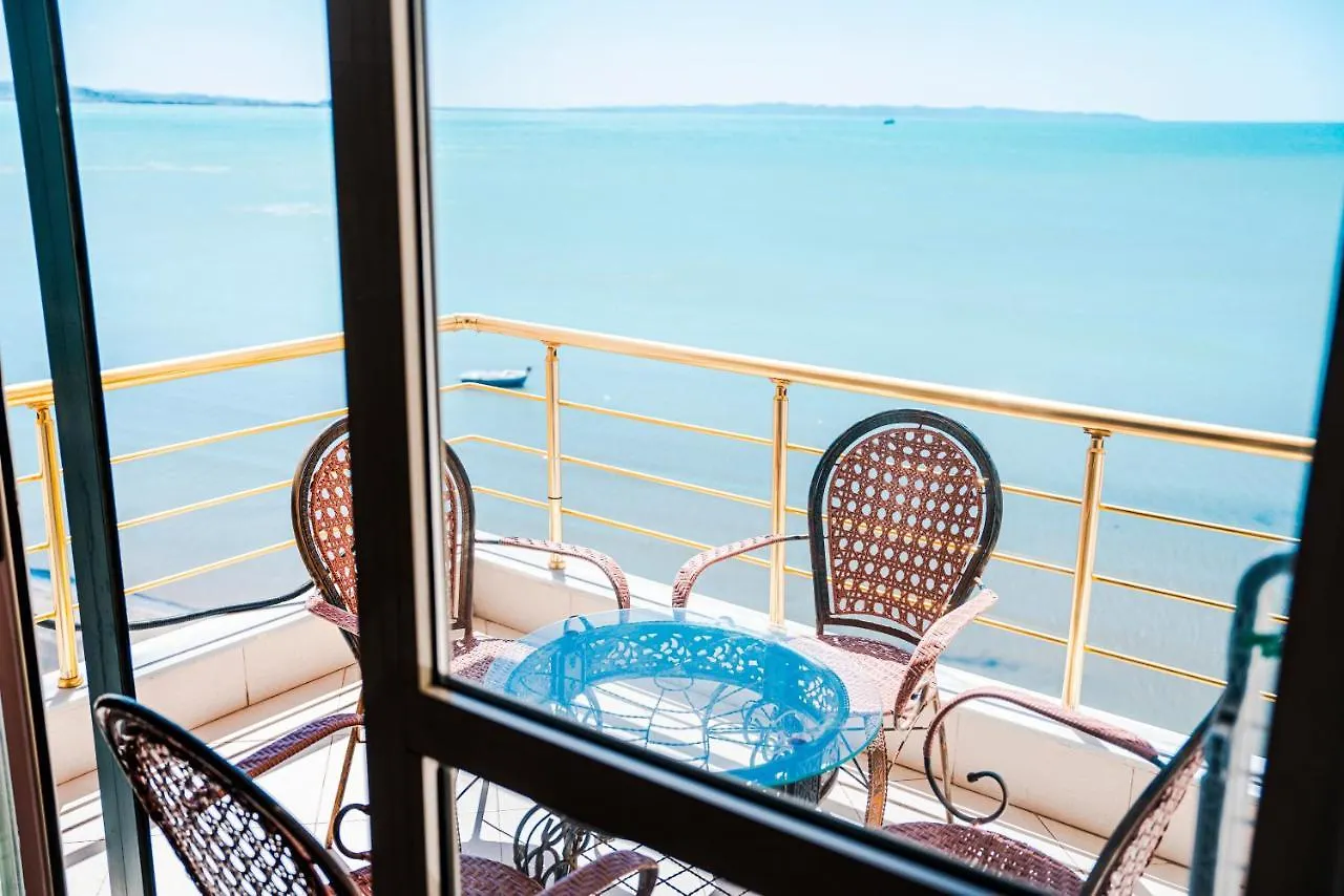 Apartament Cds Durrës 알바니아
