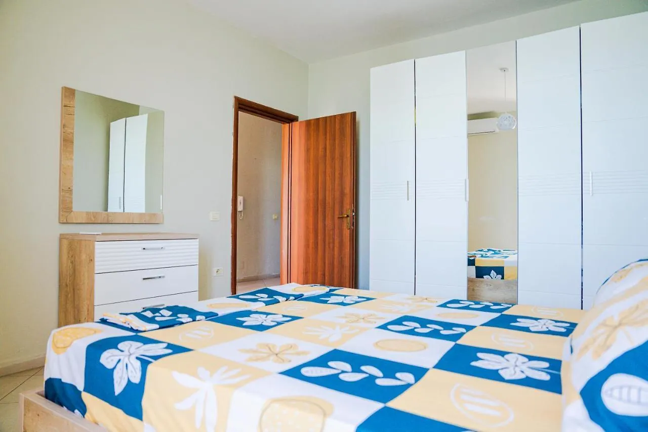 Apartament Cds Durrës 아파트